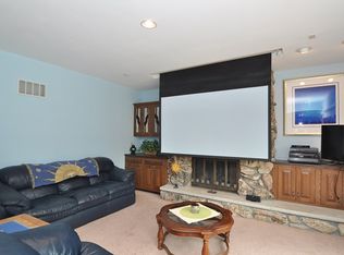 W317S651 Robin Ln, Delafield, WI 53018