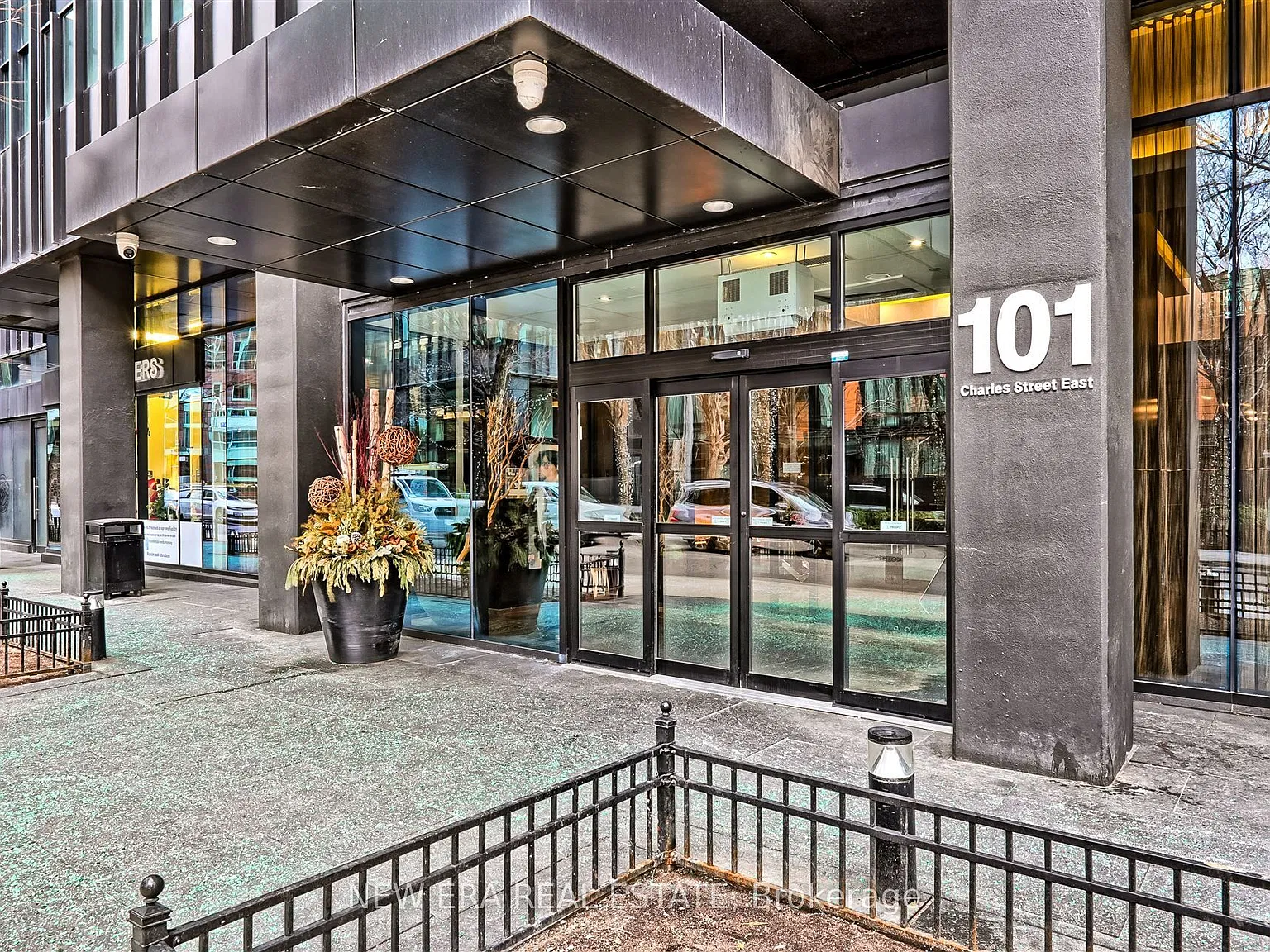 2 bed, $3,200 — Photo 3