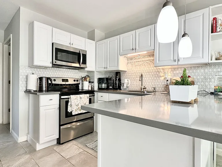 10111 Austrian Way — Photo 11