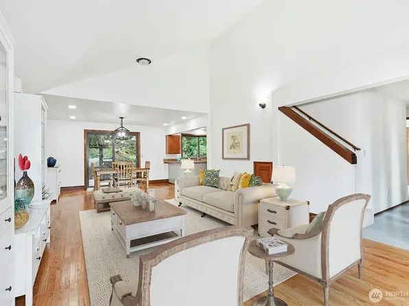 22401 NE 14th Drive, Sammamish, WA 98074