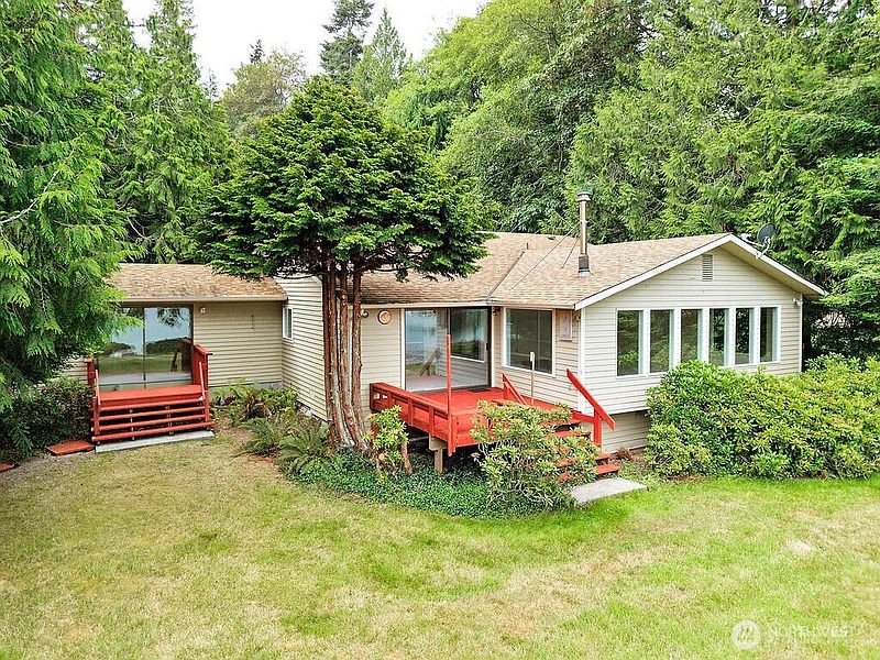 2nd image of 261 Verner Avenue