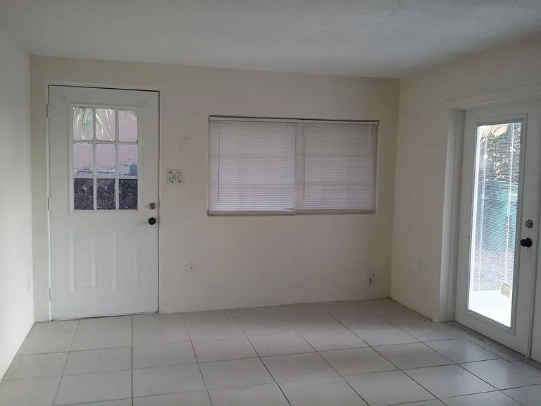 1120 Northshore Dr #1 — Photo 12