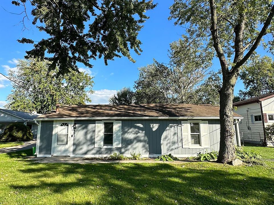 1st image of 451 Walnut Dr