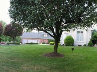 3752 Eagle Nest Dr, Greenwood, IN