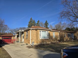 342 N Lewis Ave, Waukegan, IL 60085