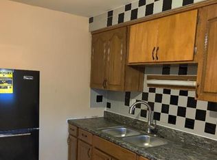 955 E 78th St, Chicago, IL 60619