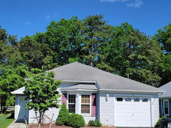 68 Pine Oak Blvd, Barnegat, NJ 08005