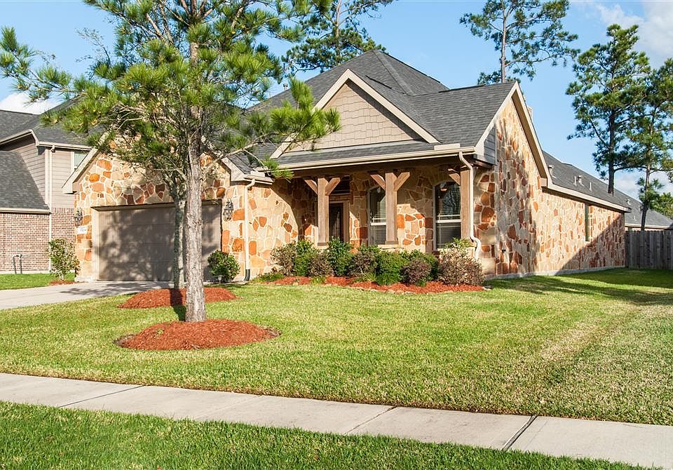 1st image of 17234 Lowell Lake Ln