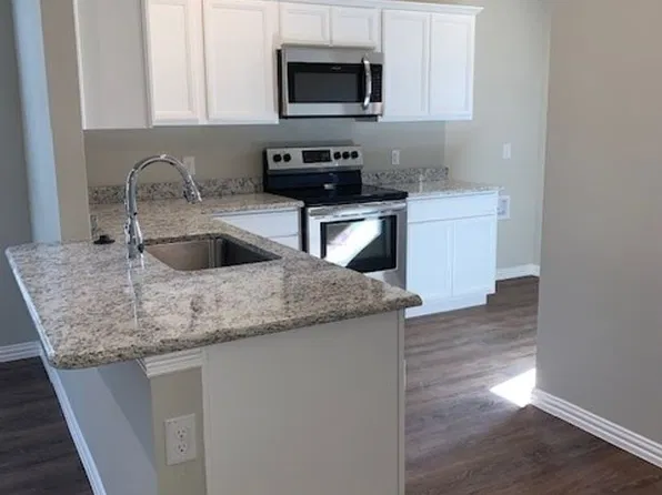 1226 Reed Parke Rd, Burleson, TX 76028