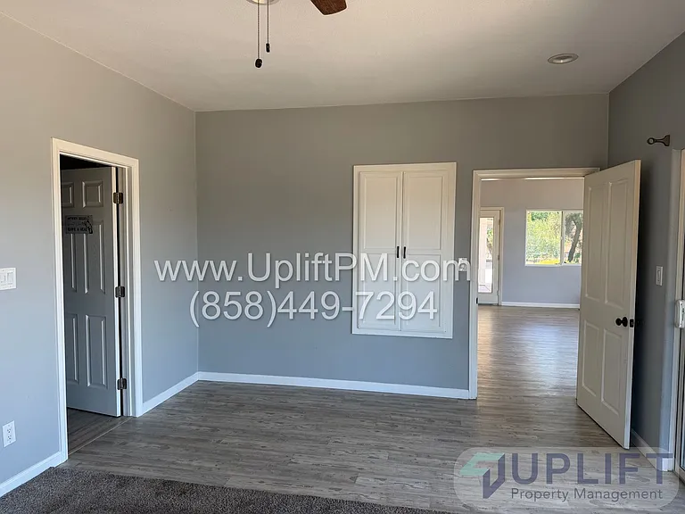 1425 Cedar St — Photo 16