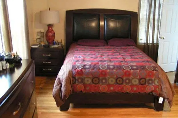 3 bed, 1300 sqft, $3,500 — Photo 2