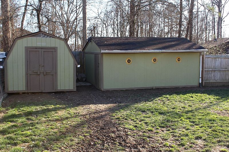 1st image of 499 Thomas Dr