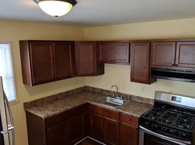 2139 W Silver Spring Dr — Photo 26