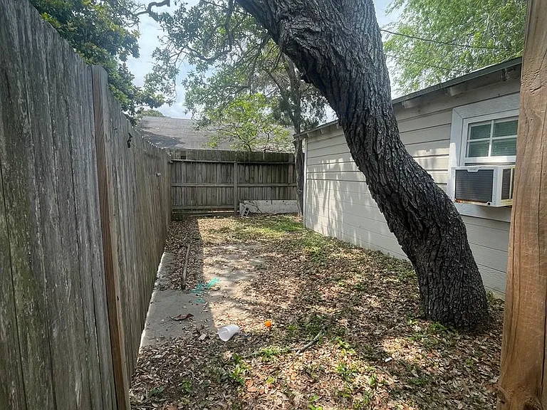 902 W Lakeside Dr — Photo 9