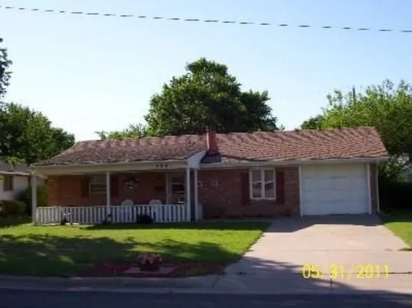 509 Parklane St, Pratt, KS 67124