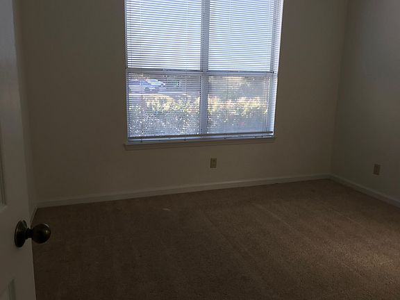 4th image of 200 Sandestin Ln APT 404