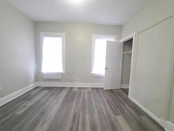 3rd image of 126 N 15th St Floor 1