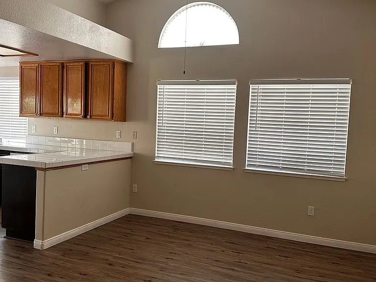 5904 Alimar Dr — Photo 13