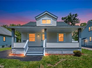 15809 Raymond St, Maple Heights, OH 44137