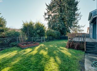 230 Cypress St, Brookings, OR 97415