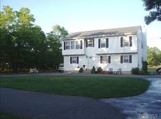 29 Hagerman Ave, Medford, NY 11763