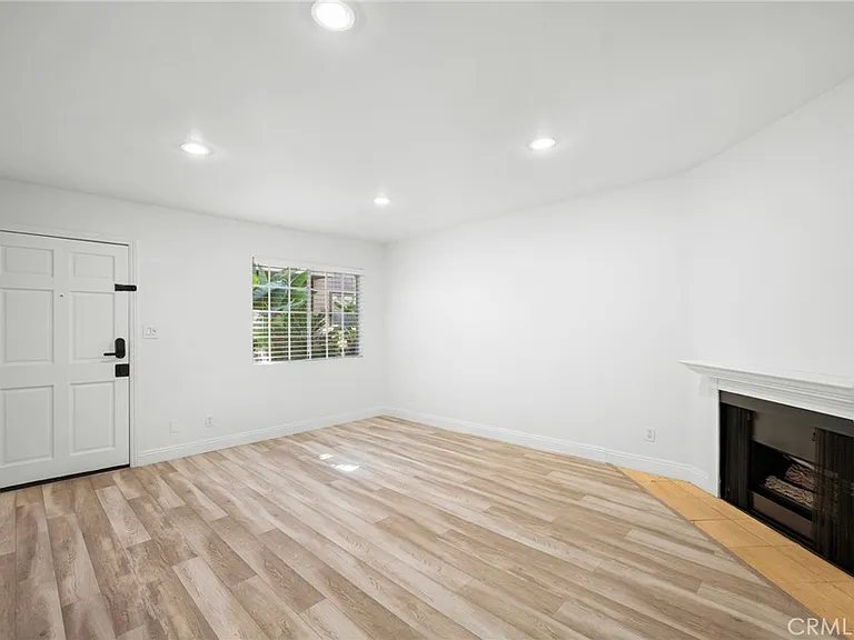 1116 E Palmer Ave #5 — Photo 6