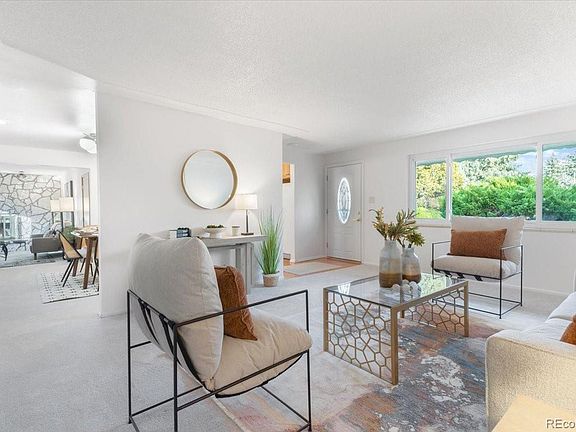 5th image of 1099 S Garland Way