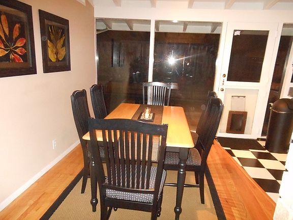 5th image of 3074 Atherton Dr
