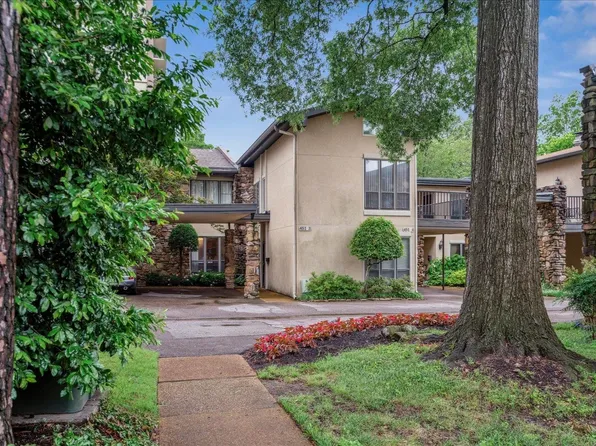 451 S Perkins Rd APT 3, Memphis, TN 38117