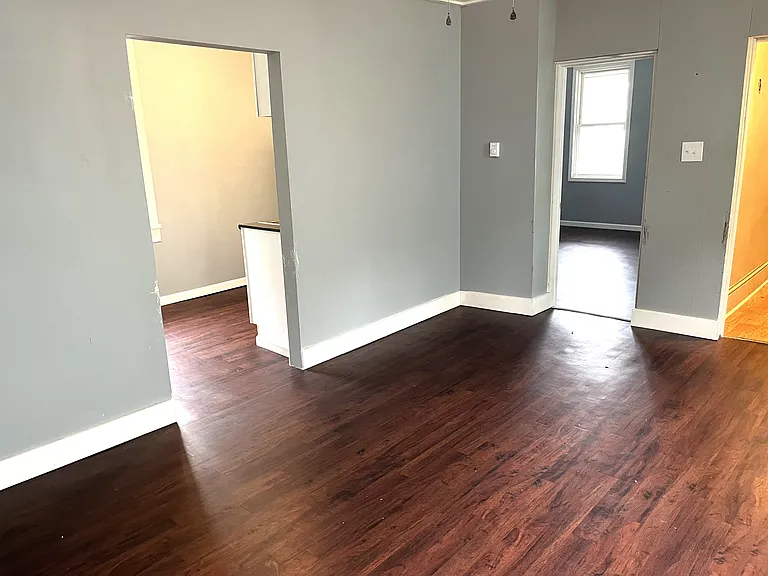 1709 Walnut St #1 — Photo 4