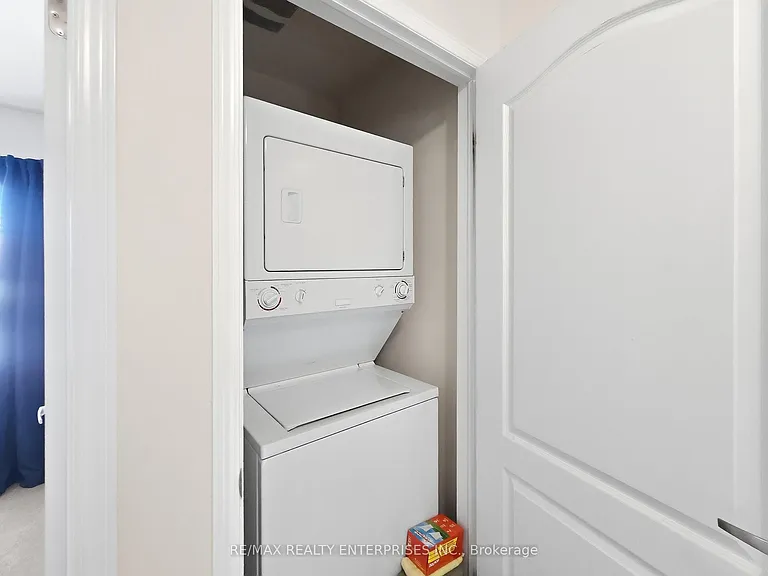 112 Harbourside Dr — Photo 30