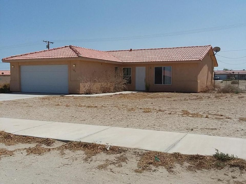 2nd image of 1217 Mullet Ave