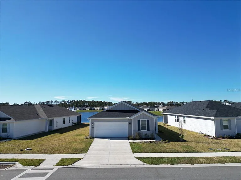 43 Waverly Ln — Photo 1