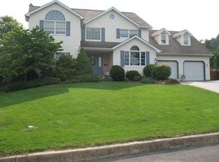 639 Lee Ct, Orwigsburg, PA 17961