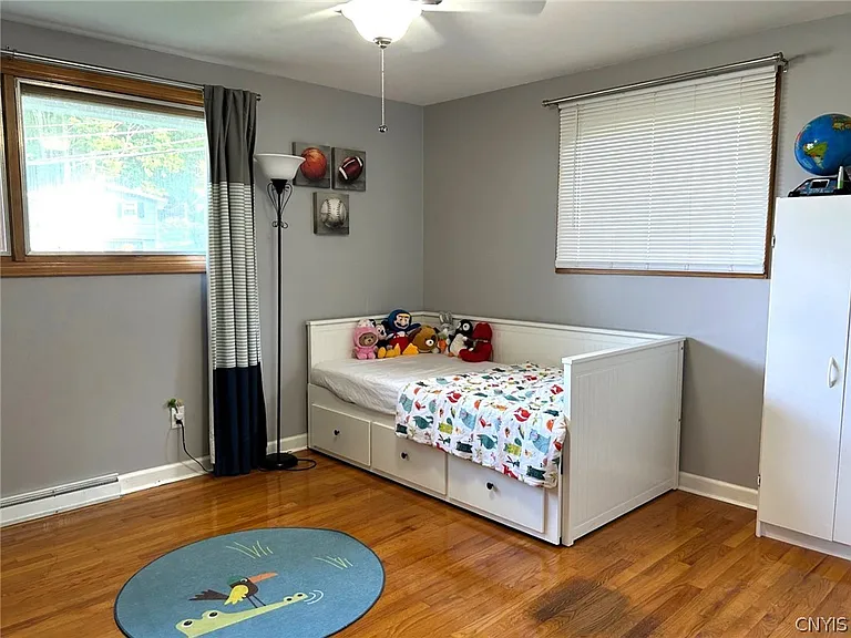 302 Oakridge Dr — Photo 21