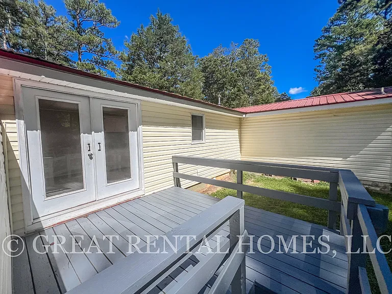 201 Chesterfield Pl — Photo 25
