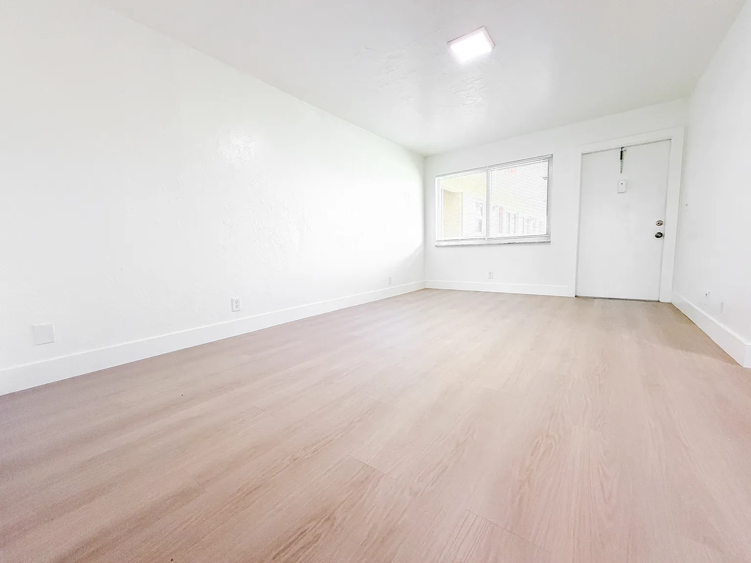1 bed, 650 sqft, $1,650 — Photo 4