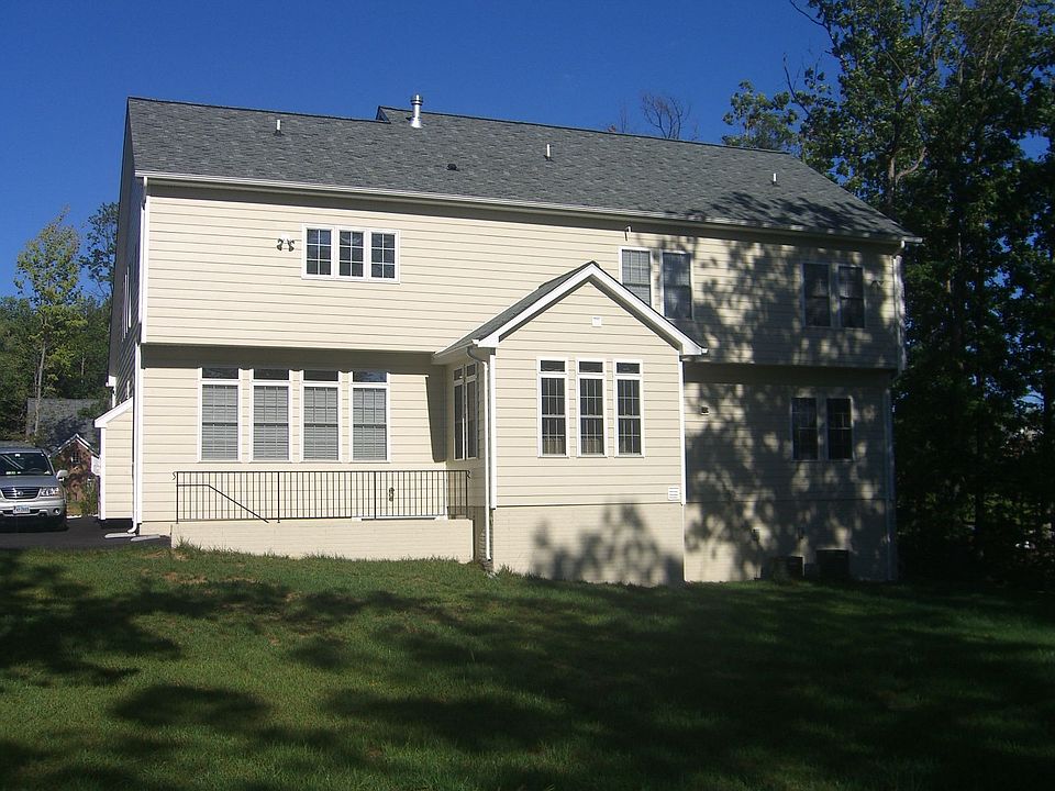 2nd image of 13514 Classic Oaks Ct