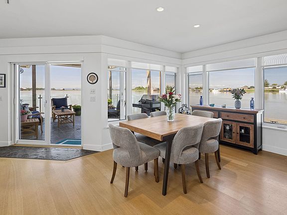4th image of 3473 River Rd W #9