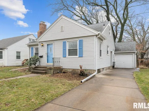 2320 15th Ave, Moline, IL 61265