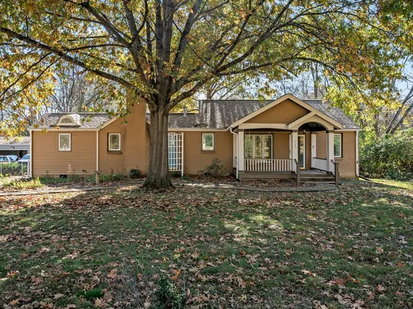 425 Moss Trl, Goodlettsville, TN 37072