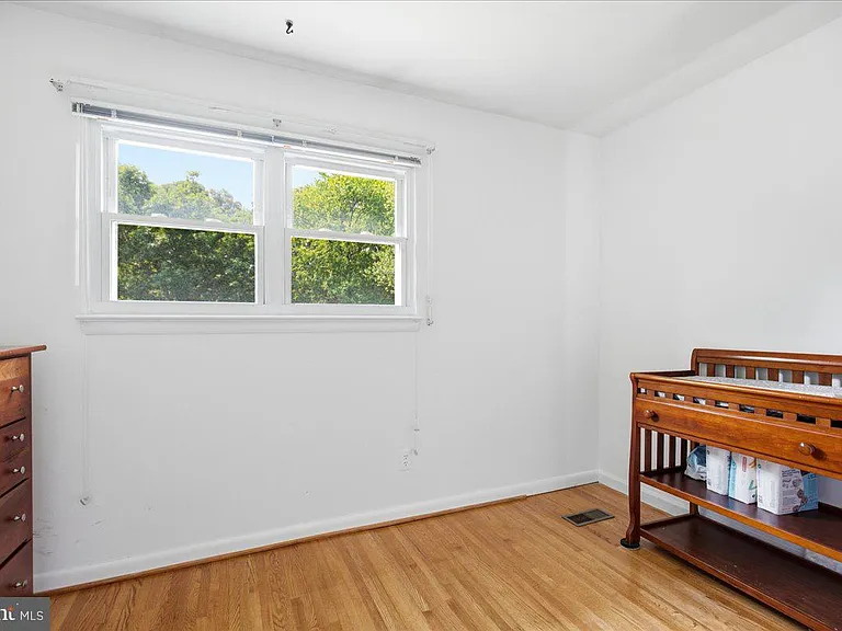 16300 Dahl Rd — Photo 12