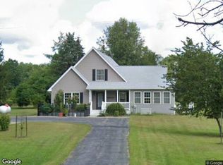 7337 Howe Rd, Bath, MI 48808