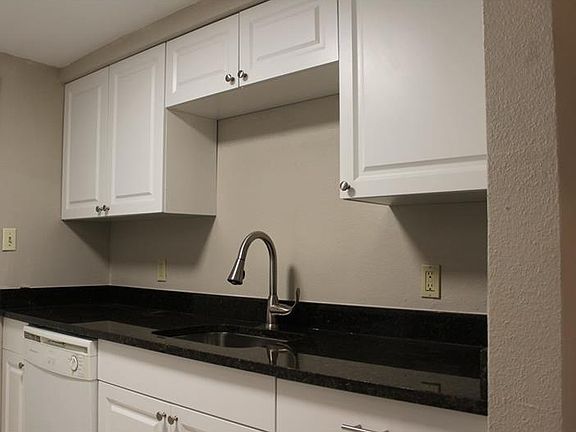 5th image of 3116 Bahia Ave