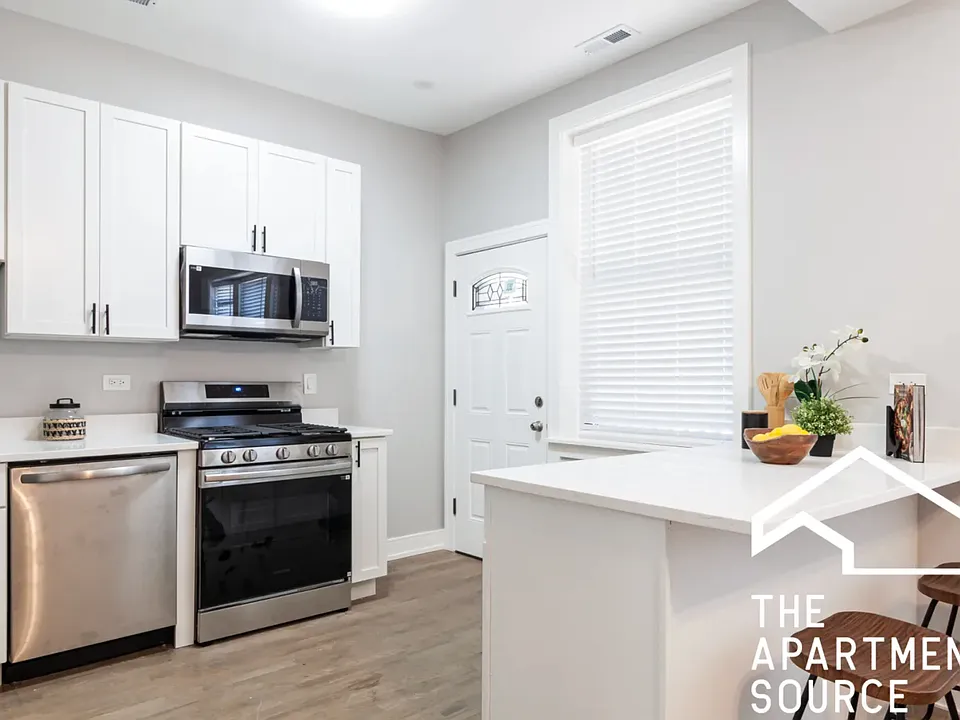 3830 N Wilton Ave #3