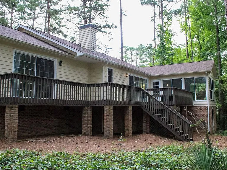 722 Chelsea Dr — Photo 15