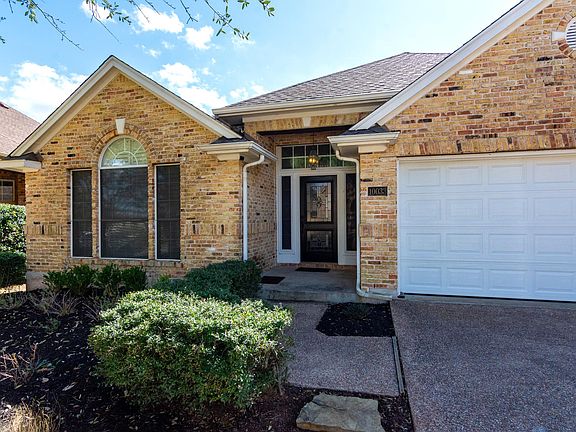2nd image of 10033 Planters Woods Dr