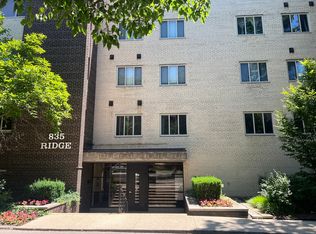 835 Ridge Ave APT 204, Evanston, IL 60202