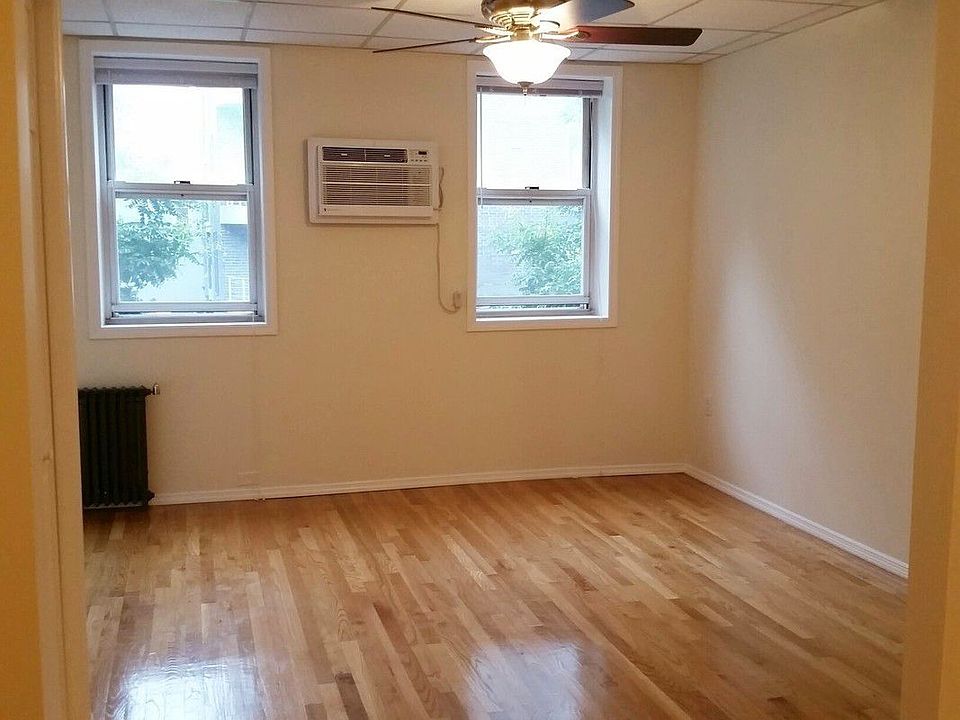 2nd image of 71 Engert Ave APT 2
