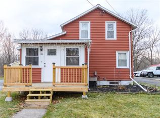 39 S Main St, Manchester, NY 14504